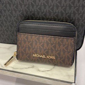 Michael Kors Jet Set Travel Medium Zip Around Card Case Brown/Black